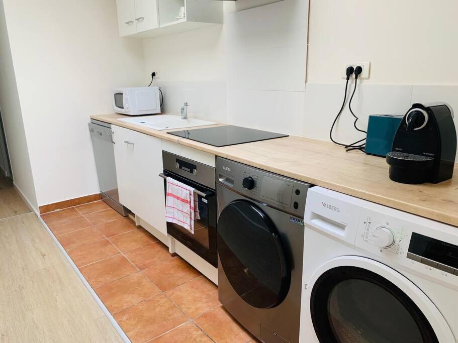 Appartement T3, Au Coeur De Montpellier, Wifi Et Climatisation Zewnętrze zdjęcie