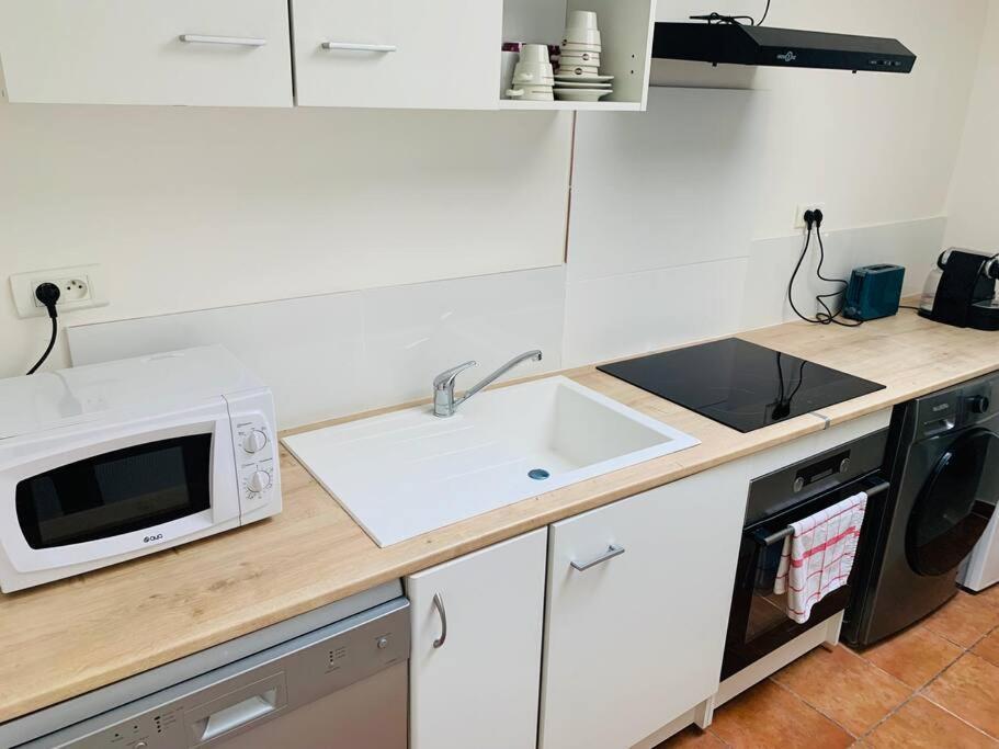Appartement T3, Au Coeur De Montpellier, Wifi Et Climatisation Zewnętrze zdjęcie